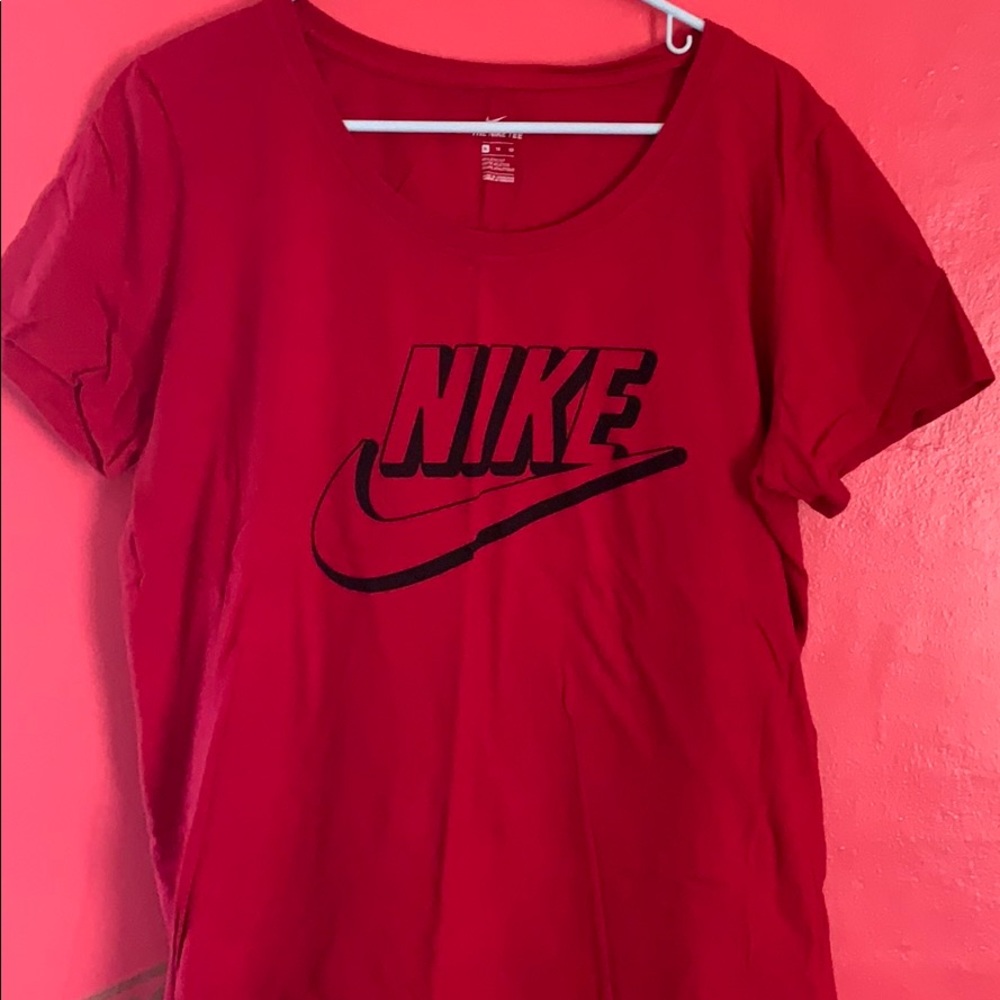 Women’s Nike Tee
